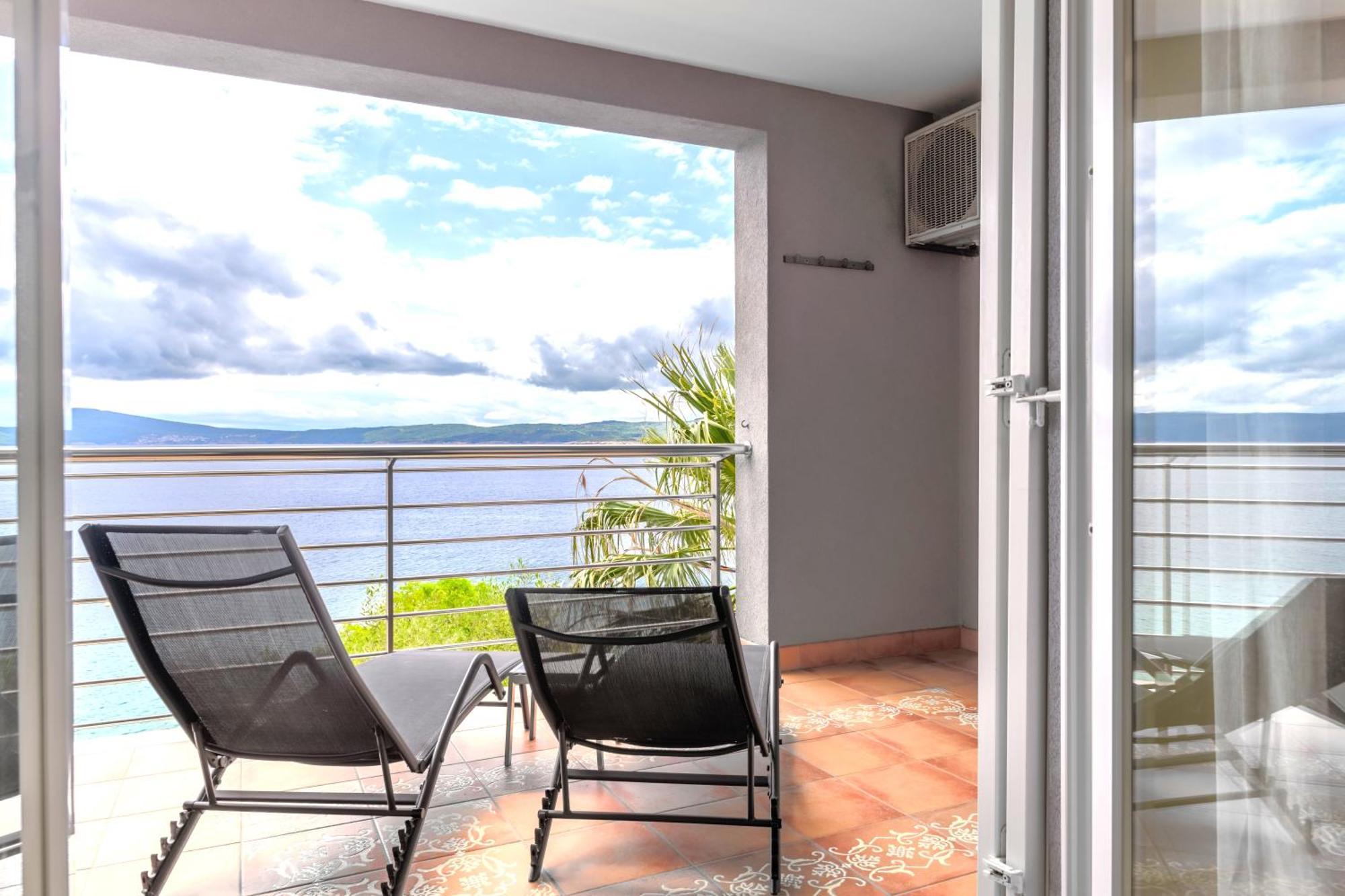 Apartmani Heta Alagic II Selce Esterno foto